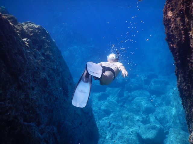 freediving buoyancy