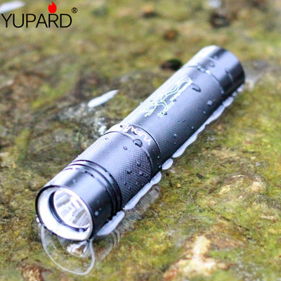 YUPARD  Underwater Flashlight
